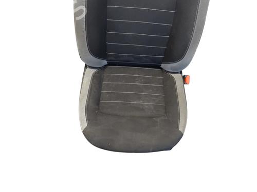 Stol høyre foran Stol høyre foran 37707977 37707977