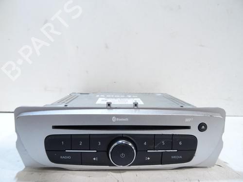 Bilradio RENAULT MEGANE III Hatchback (BZ0/1_, B3_) 1.5 dCi (BZ0C) (90 hp) 31968161