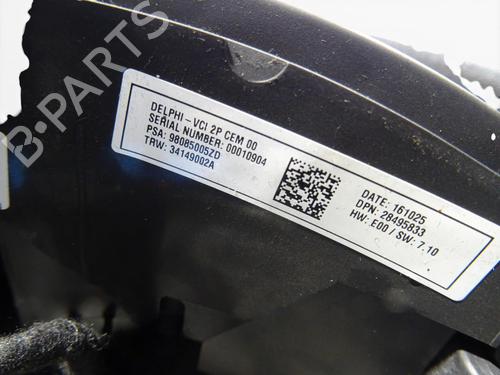 steering-wheel-citroen-c4-cactus-2014-36372887 main image