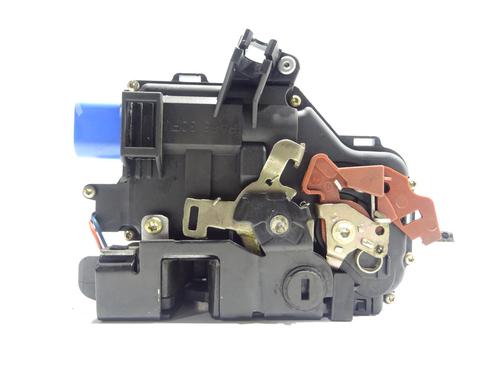 Rear right lock VW TOURAN (1T1, 1T2) 2.0 TDI | BP28520333C99