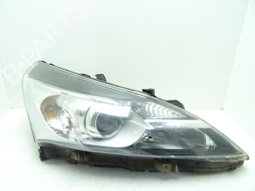 Phare droit TOYOTA VERSO (_R2_) 2.0 D-4D (AUR20_, AUR20R) (124 hp) 31976590