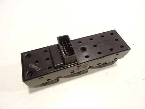 Used Left front window switch Left front window switch HYUNDAI TUCSON (JM) 2.0 CRDi All-wheel Drive (113 hp) 29066011 29066011