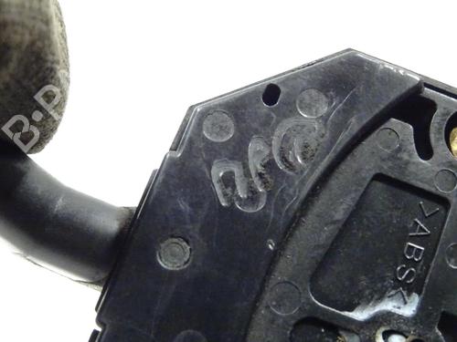 Used Switch Switch MITSUBISHI SPACE WAGON (N3_W, N4_W) 2.0 TD (N38W) (82 hp) 28415760 28415760