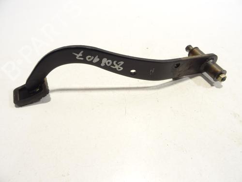 Used Break pedal Break pedal MITSUBISHI PAJERO II (V3_W, V2_W, V4_W, V5_W) 2.5 TD 4WD (V24W) (99 hp) 30124722 30124722