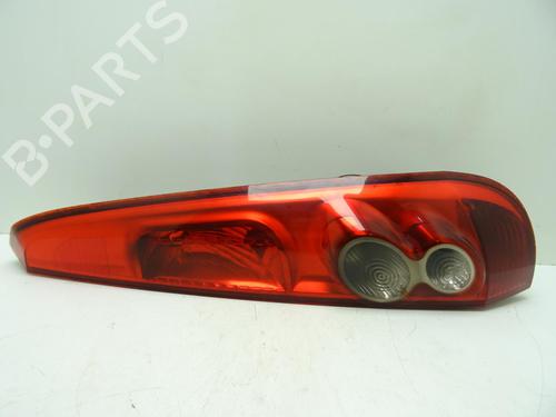 Used Right taillight FORD FIESTA V (JH_, JD_) 1.4 TDCi (68 hp) 26933549