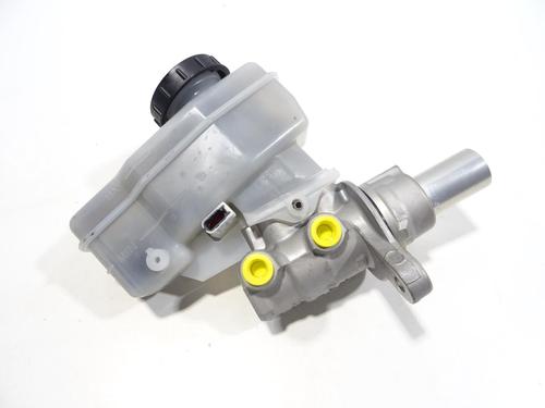 Used Brake master cylinder INFINITI Q50 50 D (170 hp) 27539889