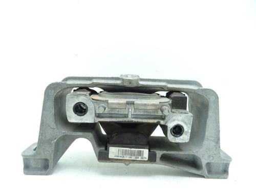 Used Engine mount MERCEDES-BENZ A-CLASS (W176) A 160 CDI / d (176.011) (90 hp) 31848090