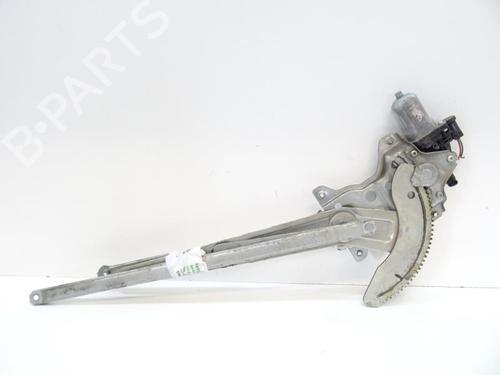Used Front right window mechanism Front right window mechanism SUZUKI SX4 (EY, GY) 1.9 DDiS 4x4 (RW419D) (120 hp) 20056675 20056675