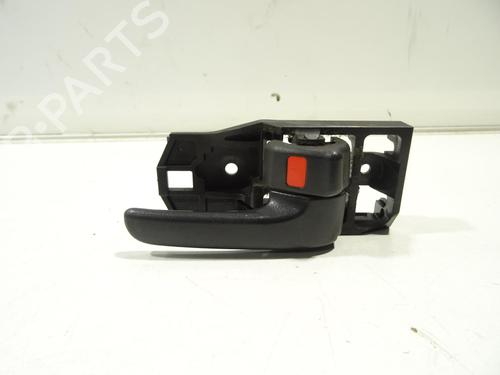 Højre fortil invendig håndtag TOYOTA RAV 4 II (_A2_) 2.0 D 4WD (CLA20_, CLA21_, CLA20R, CLA21R) (116 hp) 32110481