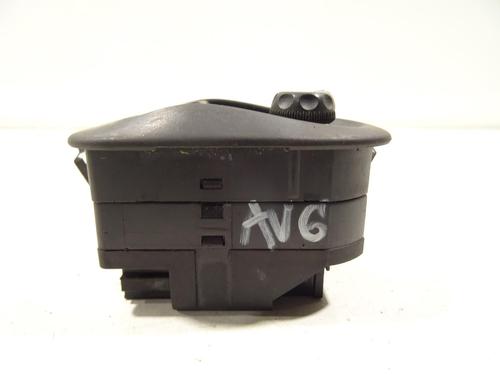 Interrupteur de vitre avant gauche PEUGEOT 306 Hatchback (7A, 7C, N3, N5) 1.8 16V | BP30855477I27