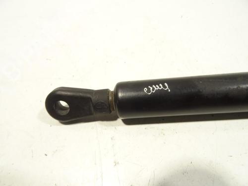 hood-lift-support-audi-a6-c4-avant-4a5-1994-1995-1996-1997-1998-24655934 main image