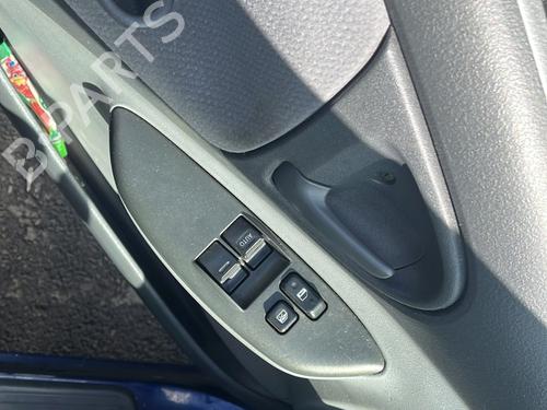 Left front window switch TOYOTA YARIS (_P1_) 1.3 (NCP10, SCP12_) | BP29425079I27 - Image 7