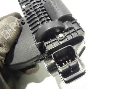 Used Tailgate lock Tailgate lock PEUGEOT 208 II (UB_, UP_, UW_, UJ_) 1.2 PureTech 75 (75 hp) 25282702 25282702