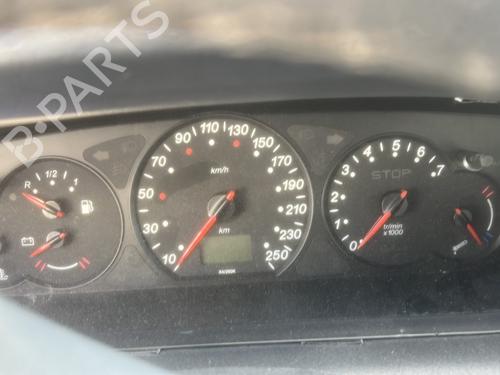 Fuse box CITROËN C5 I (DC_) 2.0 HDi (DCRHZB, DCRHZE) | BP31074406E1