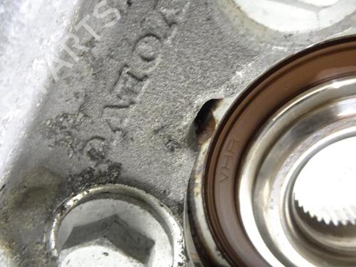 Left front steering knuckle VOLVO S80 I (184) 2.4 | BP28477264M25