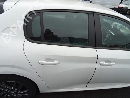 Used Right rear door PEUGEOT 208 II (UB_, UP_, UW_, UJ_) 1.2 PureTech 75 (75 hp) 28497155