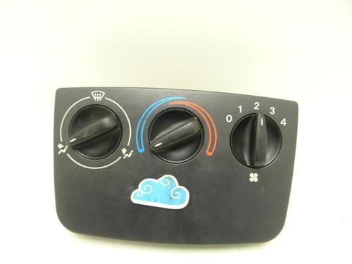 Used Climate control Climate control FORD FIESTA IV (JA_, JB_) 1.3 i (60 hp) 29599570 29599570