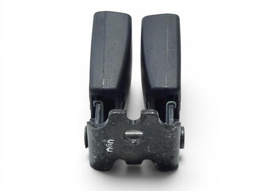 seat-buckle-ford-focus-iii-2010-2011-2012-2013-2014-2015-2016-2017-2018-2019-2020-36401306 main image