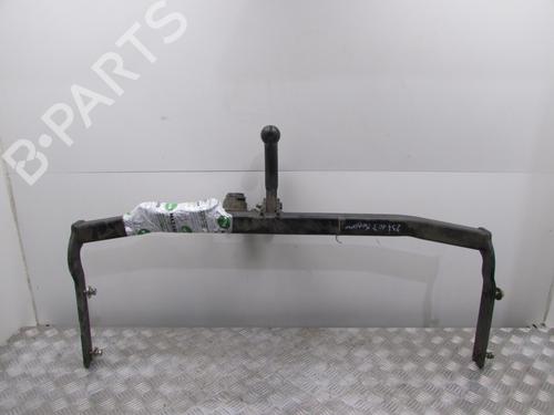 tow-ballmechanism-renault-megane-ii-estate-km01_-2003-2004-2005-2006-2007-2008-2009-2010-2011-2012-30110893 main image