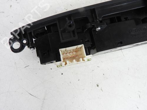 Left front window switch HYUNDAI i30 (FD) 2.0 CRDi | BP21970187I27  - Image 6