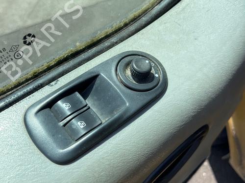 Right taillight RENAULT TRAFIC II Van (FL) 2.0 dCi 90 (FL0H, FL00, FL01, FL0M, FL0P, FL0S) | BP36958091C35 - Image 7