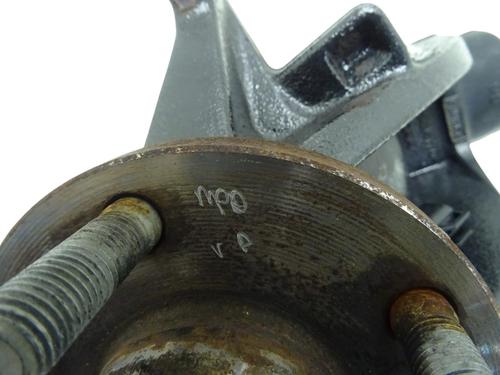 right-front-steering-knuckle-ford-kuga-ii-dm2-2012-39085772 main image