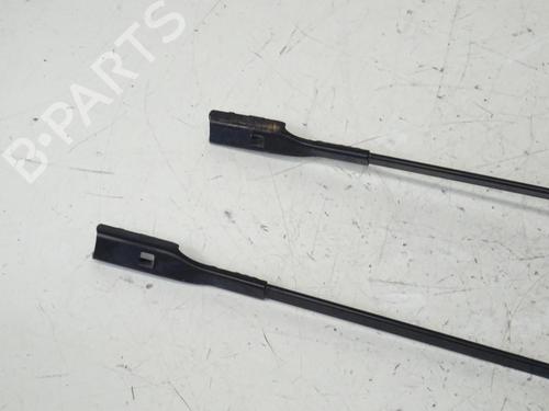 Used Front windshield wiper arm Front windshield wiper arm 20038549 20038549