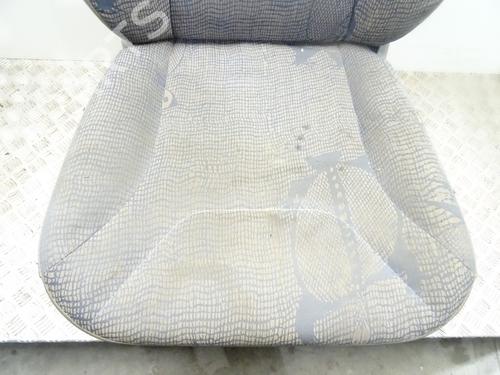 Left front seat RENAULT TRAFIC II Van (FL) 1.9 dCi 80 (FL0B) | BP29428521C15 