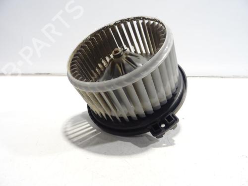 Varmeblæser SUZUKI GRAND VITARA I (FT, HT) 2.7 4x4 (JA627, SQ627W2) (173 hp) 30106732