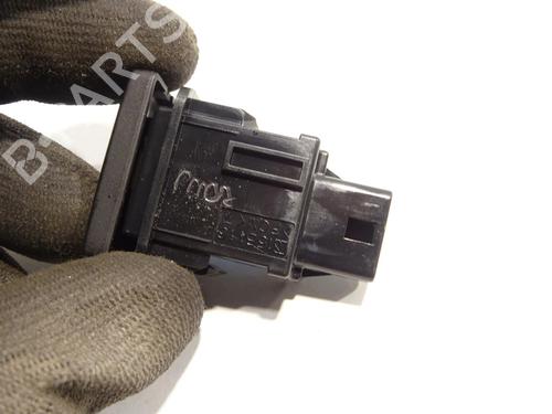 switch-suzuki-swift-v-az-2017-27346757 main image