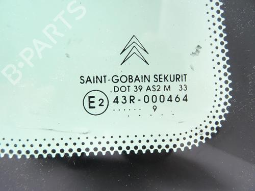 Used Rear right quarter glass Rear right quarter glass CITROËN C2 (JM_) 1.4 HDi (68 hp) 33946578 33946578