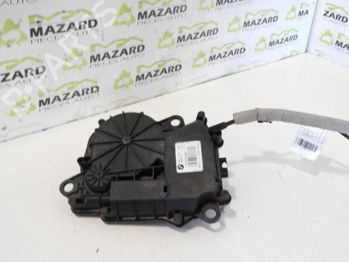 Used Tailgate lock Tailgate lock BMW X1 (F48) xDrive 18 d (150 hp) 20176289 20176289