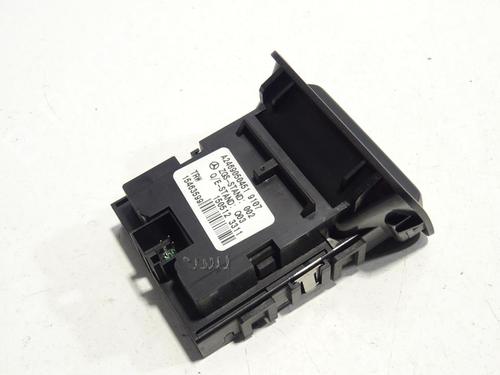 Switch MERCEDES-BENZ CLA Shooting Brake (X117) CLA 180 (117.942) | BP32452071I30