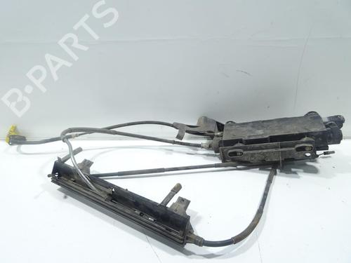 Elektrisk parkeringsbremse RENAULT SCÉNIC II (JM0/1_) 1.5 dCi (JM1E, JM16) (106 hp) 32725317