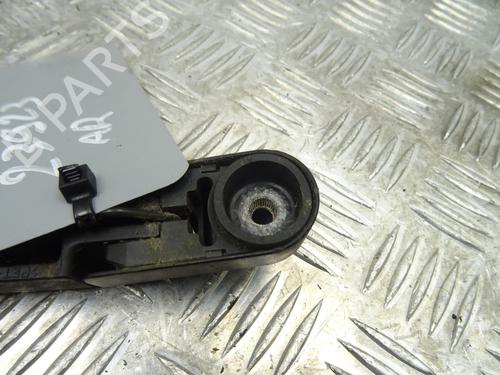 Used Rear windshield wiper arm Rear windshield wiper arm 30095958 30095958