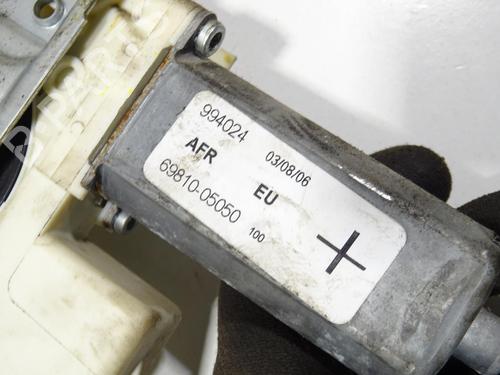 Front right window mechanism TOYOTA AVENSIS Estate (_T25_) 2.0 D-4D (ADT250_, ADT250R) | BP20049599C23 