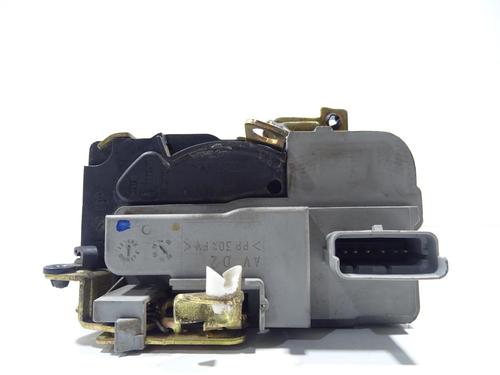 Used Front right lock PEUGEOT 306 Hatchback (7A, 7C, N3, N5) 1.9 D (69 hp) 20324349