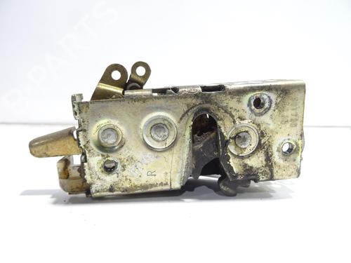 Used Front right lock MERCEDES-BENZ SPRINTER 2-t Van (B901, B902) 210 D (901.461, 901.462, 902.461, 902.462) (102 hp) 24368234