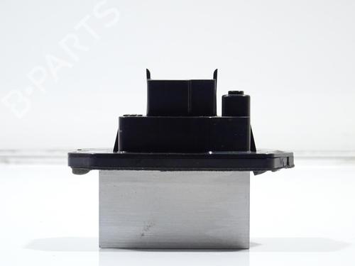 Used Heater resistor Heater resistor LAND ROVER DISCOVERY IV (L319) 3.0 SDV6 4x4 (256 hp) 20223566 20223566