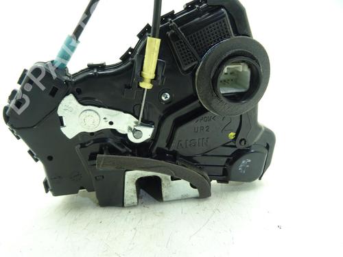 front-right-lock-toyota-verso-_r2_-2009-2010-2011-2012-2013-2014-2015-2016-2017-2018-31993648 main image