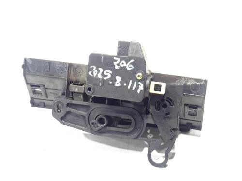 Used Tailgate handle PEUGEOT 206 Hatchback (2A/C) 1.9 D (69 hp) 31613287