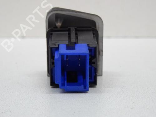 Used Warning switch PEUGEOT 208 I (CA_, CC_) 1.6 HDi (92 hp) 20044407
