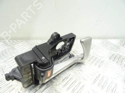 Used Rear right interior door handle Rear right interior door handle HYUNDAI SANTA FÉ II (CM) 2.2 CRDi GLS 4x4 (150 hp) 30089834 30089834