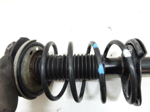 Used Right front shock absorber Right front shock absorber PEUGEOT 206+ (2L_, 2M_) 1.1 (60 hp) 20065602 20065602