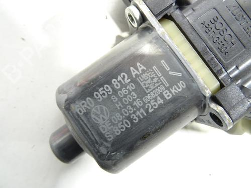 Rear right window mechanism VW POLO V (6R1, 6C1) 1.4 TDI | BP22806237C25 