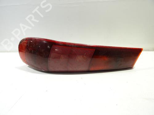 right-taillight-fiat-punto-176_-1993-1994-1995-1996-1997-1998-1999-32344477 main image