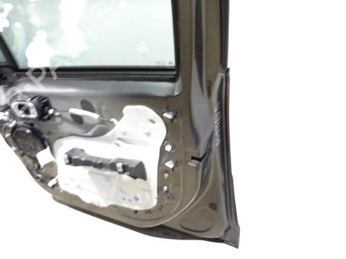 Used Right front door Right front door 37707865 37707865