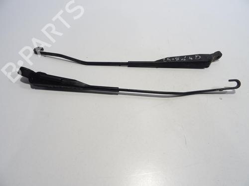 Used Front windshield wiper arm PEUGEOT 405 I Break (15E) 1.9 D (69 hp) 28124144