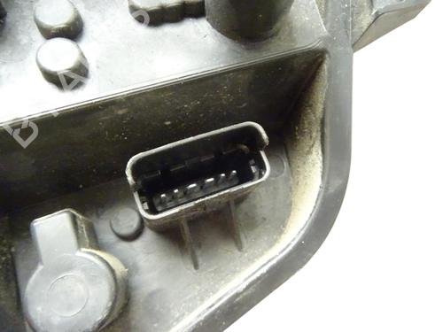 left-taillight-renault-clio-iii-br01-cr01-2005-2006-2007-2008-2009-2010-2011-2012-2013-2014-37707985 main image