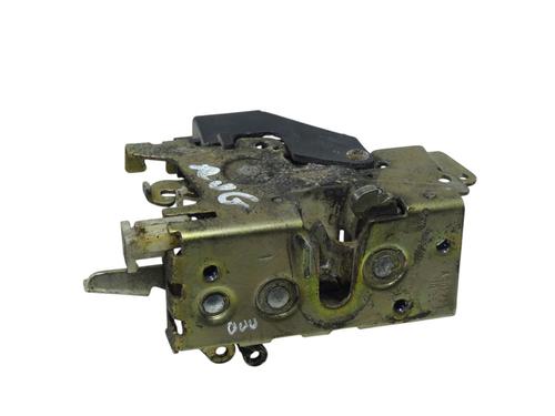Used Front left lock Front left lock MERCEDES-BENZ SPRINTER 2-t Bus (B901, B902) 208 CDI (901.671, 902.671, 902.672) (82 hp) 36338690 36338690